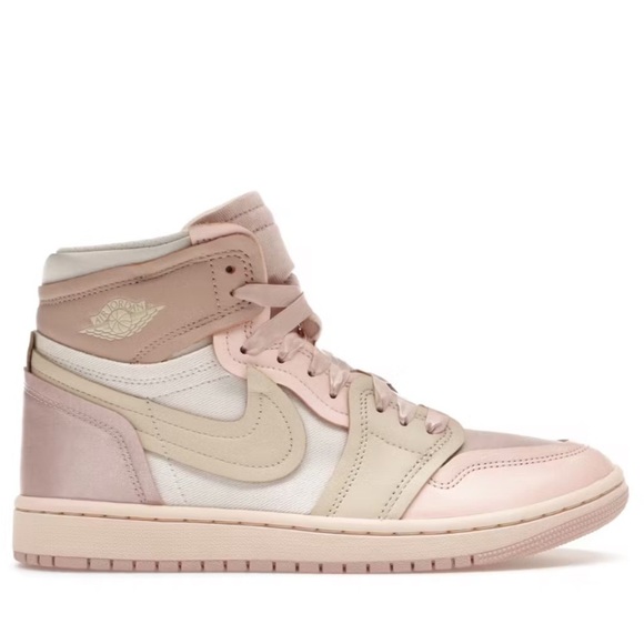 Jordan Shoes - Jordan 1 high
W MM
Brand new